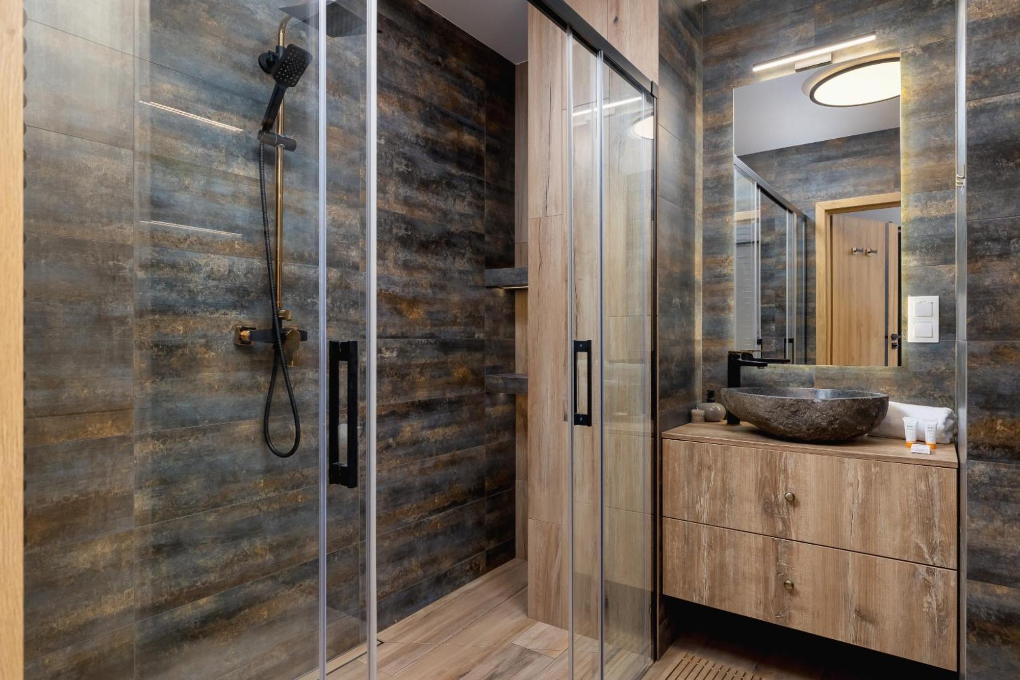 Exclusive Apartment In Katowice With Balcony, Parking, Gym And Sauna By Noclegi Renters Dış mekan fotoğraf